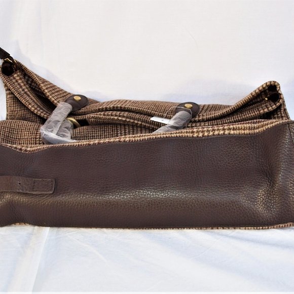 Brand new! Brooks Brothers Leather & Wool Tote with Matching Scarf - Picture 5 of 11